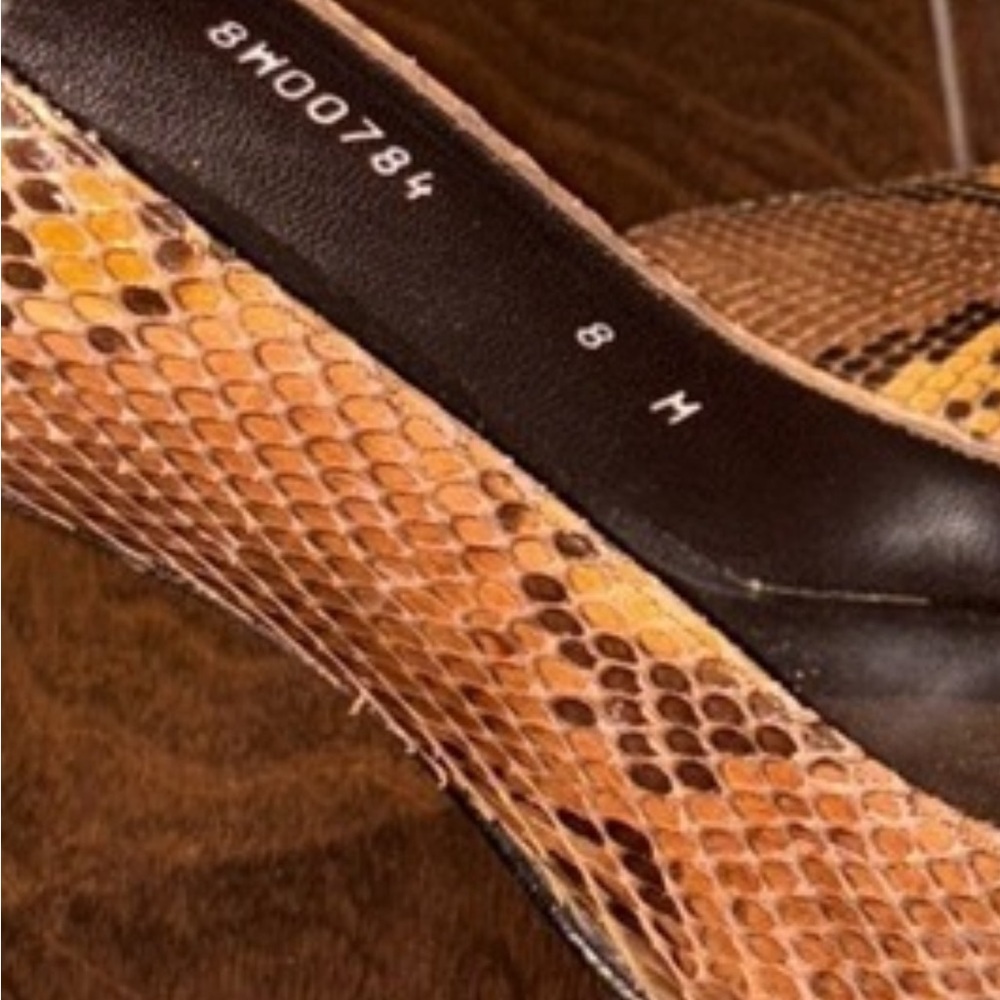 Stuart Weitzman Python Heels‎ Size 8 - image 11